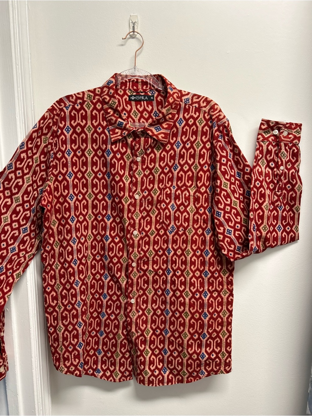 ISHKA Brick Red Ikat Print Pattern Men's Button-Down Shirt